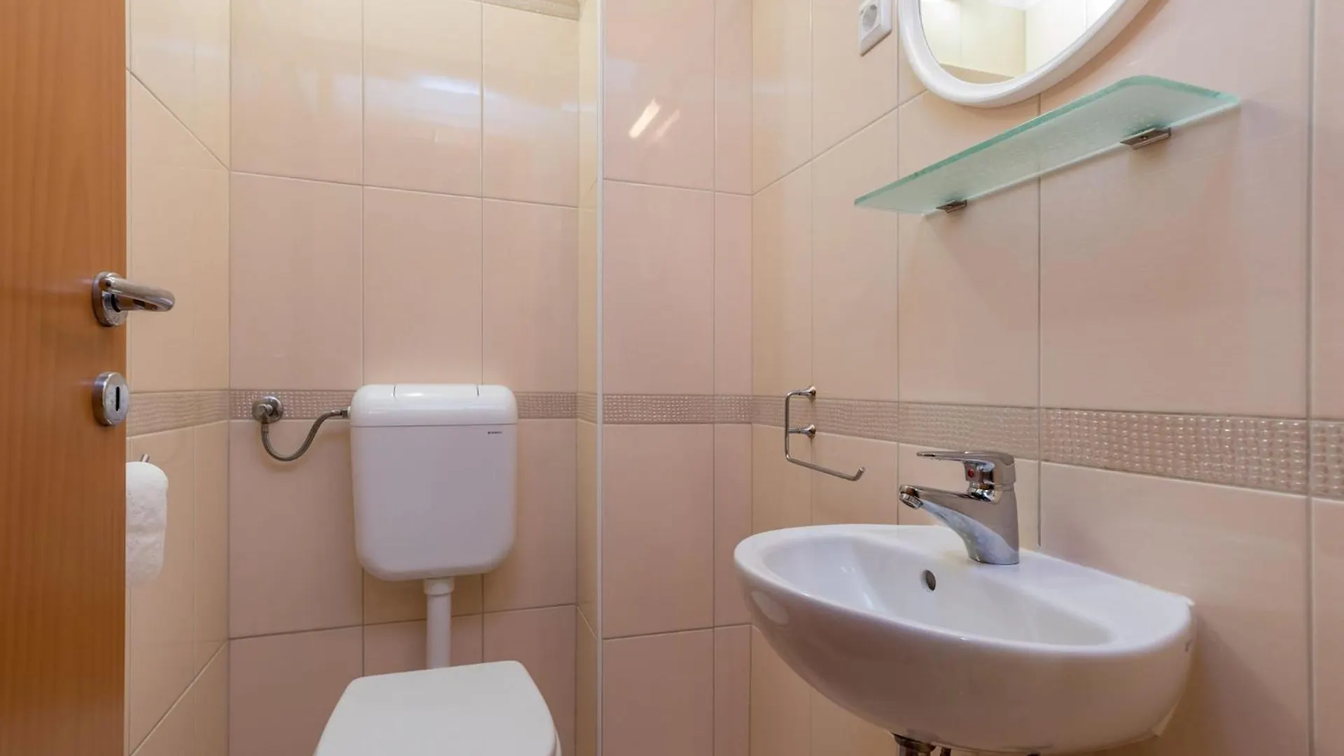 Apartments With A Parking Space Baska, Krk - 22407 Croatia
